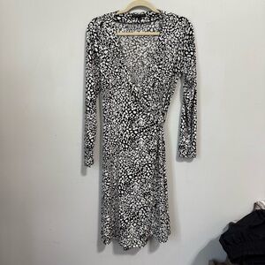 Banana Republic Women's Jersey Stretch Cheetah Print Long Sleeve Wrap Dress